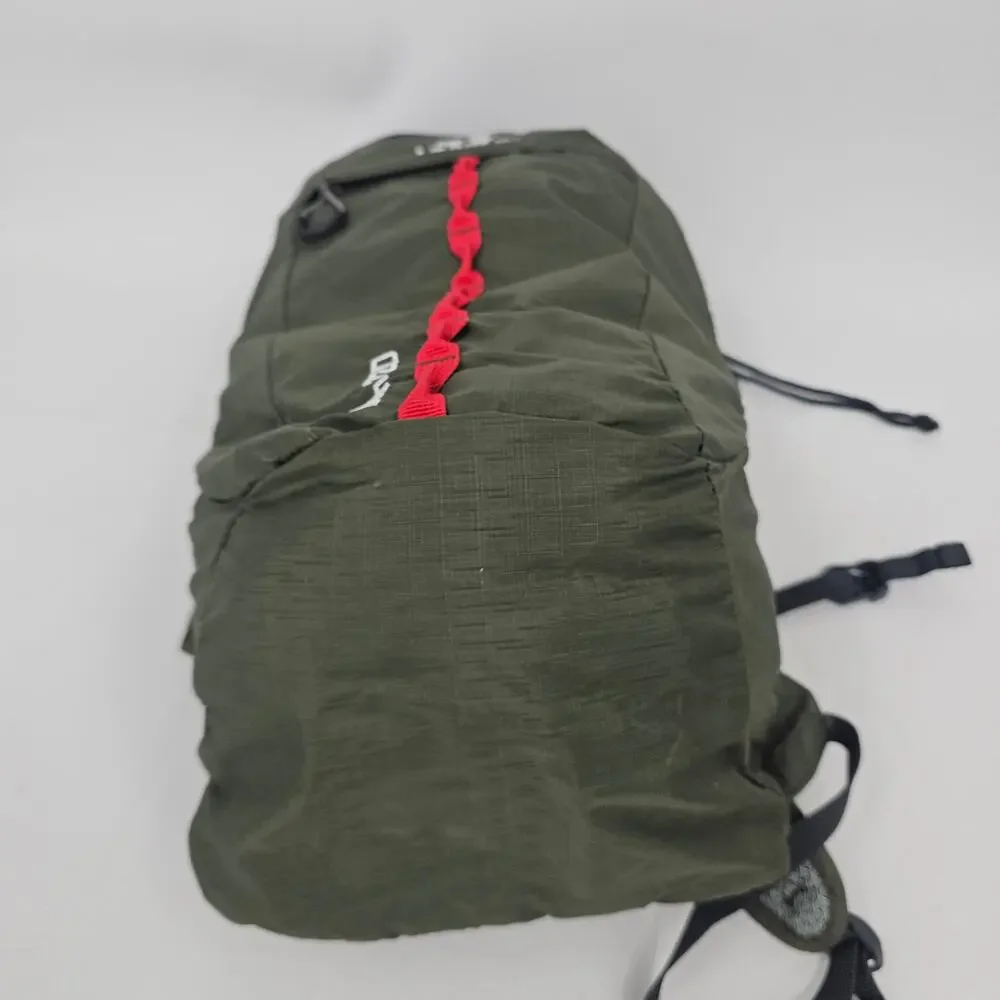 Ascent Dash 720 Outdoor Hiking Camping School Lightweight Backpack Green Gray